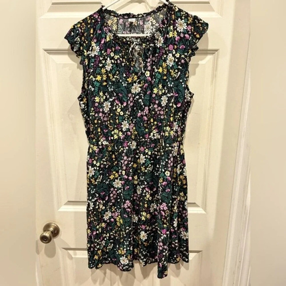 Old Navy Flutter Sleeves Black‎ Floral Dress Green Yellow Purple Flowers Large - Picture 1 of 6